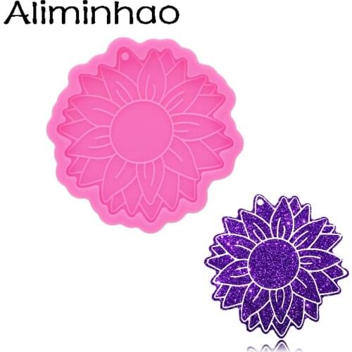 DY1063 Shiny Sun flower Silicone Keychain Mold, Sunflower Resin Molds DIY Crafting with Epoxy, Resin art DIY Charms Mold