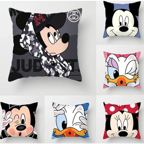 2021 Disney Pillowcase Mickey Minnie Mouse Donald Duck Cartoon Polyester Peachskin Cushion Cover Sofa Pillowcase Home Decoration
