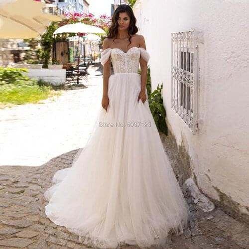 Sexy Off the Shoulder Soft Tulle A Line Wedding Dresses Lace Appliques Beach Bridal Gown Boho Vestido de Noiva Sweep Train