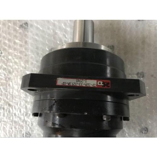 Reducer CP-32A-33 speed ratio 1:33 , used in good condition . 80% appearance new , good working , free shipping