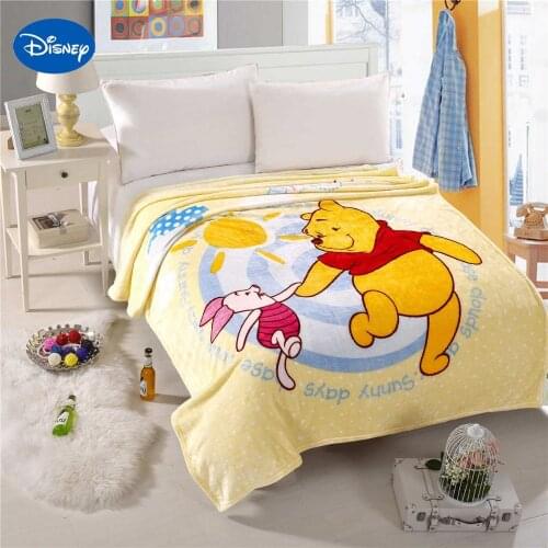 Disney Cartoon Character Winnie the Pooh Piglet Printed Blankets Bedding 150*200CM Size Boys Home Decor Polyester Yellow Flannel