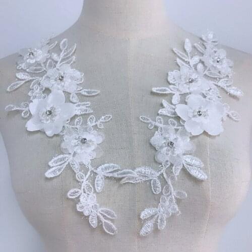 1 Pair 3D Floral Lace Sewing Applique Beaded Embroidery Lace White Applique Trim Lace Collar For Wedding Dress Bridal Gown Craft