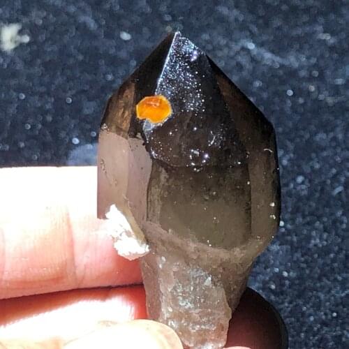 4.7g-25.8g100% natural garnet and tea crystal mica intergrowth gem raw ore can be used for home decoration mineral specimens