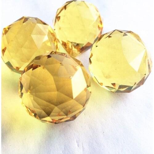 Free rings) 102PCS/lot Sparkle Yellow 30mm Crystal Balls Suncatcher Prisms Pendants for Chandeliers Parts Lamp Rainbow Hanging
