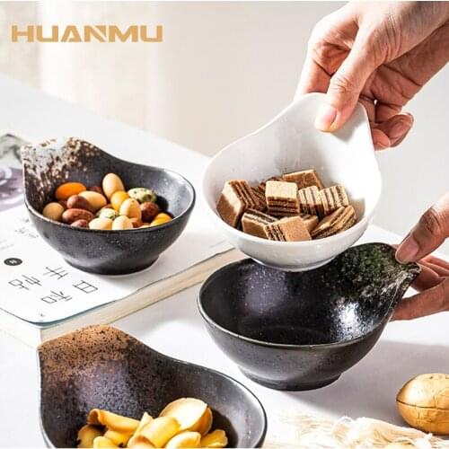 Snack Bowl Small Dishes Ceramic Tableware Kitchen Soy Sauce Vinegar Seasoning Dish Creative Restaurant Dipping Sauce Bowl