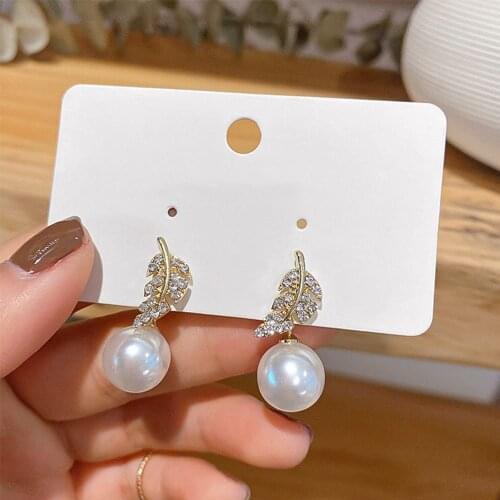 Fashion Temperament Ladies Leaves Pearl Gifts Stud Earrings Fashion Jewelry Pearl Earrings Rhinestone