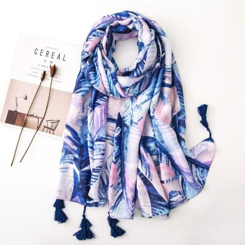 2019 Newest Beautiful Ombre Leaf Print Tassel Scarves Shawls Beautiful Cotton Big Leaf Wrap Scarf Hijab Muffler Free Shipping