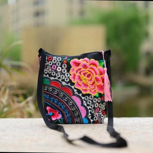 Fashion Women Ethnic Peony Min Shoulder Bag Embroidery Crossbody Handbag Tote Random color New