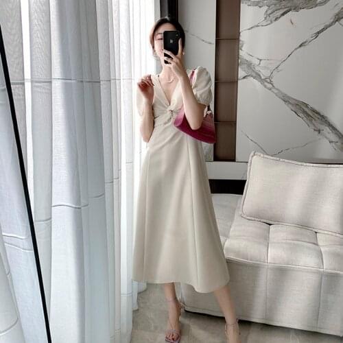 Womens 2021 Summer New French Care Machine Age Reducing Temperament Slim Waist V-neck Bubble Sleeve Elegant Midi Dress