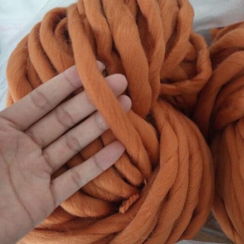 250g 36M Super Thick Natural Merino Wool Chunky Yarn Felt Wool Roving Yarn for Spinning Hand Knitting Spin Yarn Winter Warm 2020