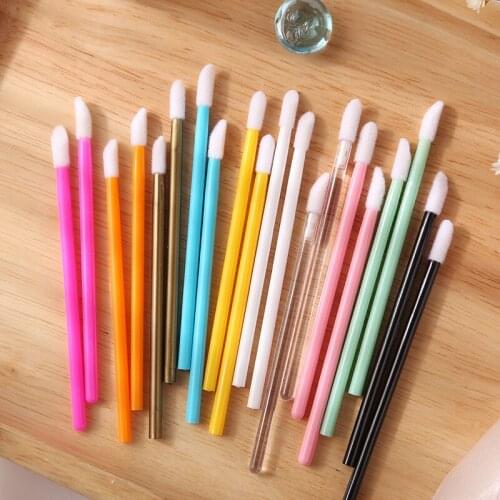 50Pcs Disposable Lip Brush Multifunctional Mini Lip Gloss Lip Glaze Brush Portable Travel Home Lip Brush Stick Makeup Tool TSLM1