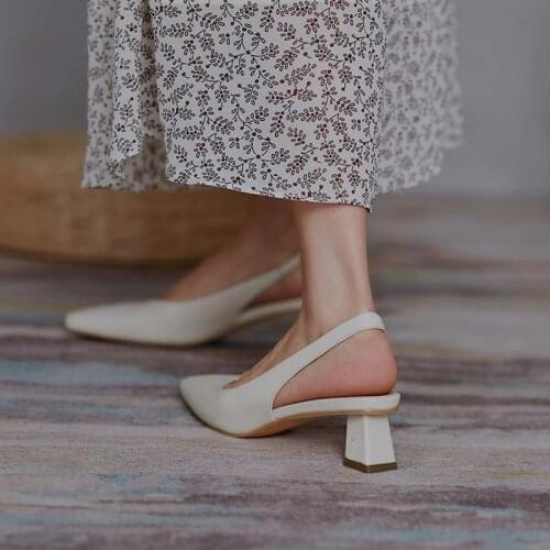 2021 Fashion sandals French style wear with Baotou and thick-heeled Roman sandals female high-heeled cat-heel single shoes