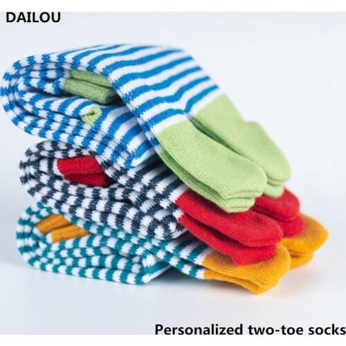 Summer color two-finger socks men women happy Japanese Clogs personality split toe boat socks cute flip-flop short socks cotton