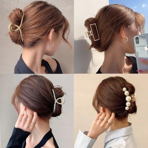 Mix 22Styles Big Pearls Metal Geometric Hair Claw Clips Big Size Makeup Hair Styling Barrettes for Women Hair Accessories Tool