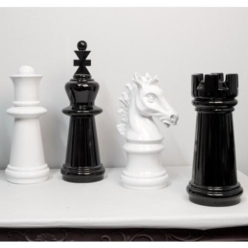 New Internation Chess Ornaments Resin Chess International Chess Figurines Retro Home Decor Simple Modern Chessmen I169
