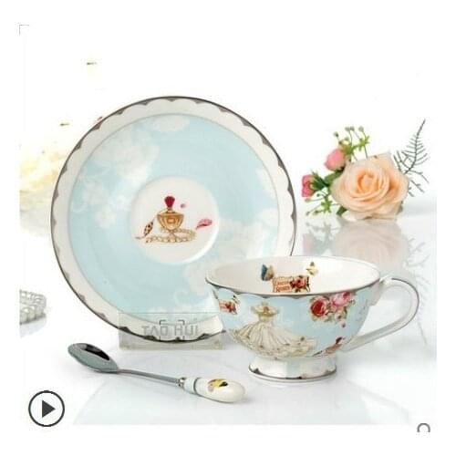 Romantic Lace European Style Bone China Coffee Cup Plate with Spoon Ceramic Cup Suacer Free Shipping Tea Cups and Saucers