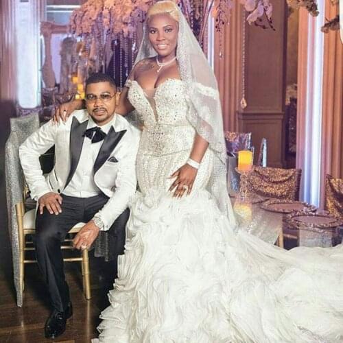 Iovry Suits for Mens Wedding Best Man Blazer Peaked Lapel Prom Groom Tuxedo Costume Mariage Homme Slim Terno Masculino 2Piece