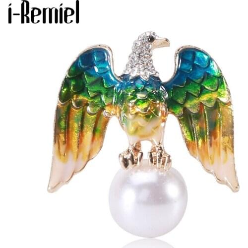 Retro Enamel Pin Eagle Brooches Fashion Metal Pearl Spider Brooch Suit Lapel Pin Hat Clothing Scarf Buckle Men Women Accessories