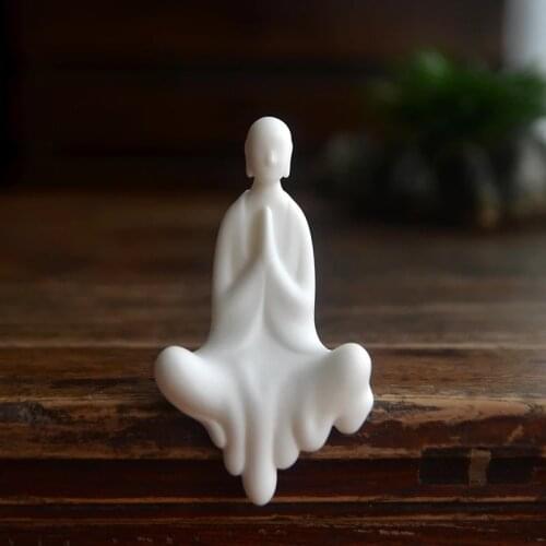 Chinese Creative Pottery Figure Ornament Zen Doll Dehua White Ceramic Small Ornaments Mini Decorations Mini Tea Set Home Decor