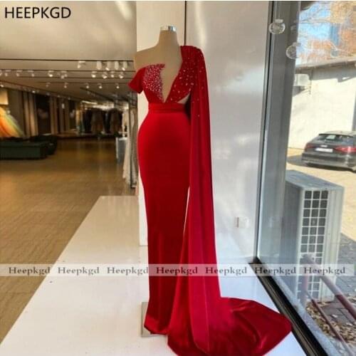 Long Red Arabic Evening Dress With Cape Crystal Satin Sheath Sexy Prom Gown For Women Special Occasion Dresses Custom Made