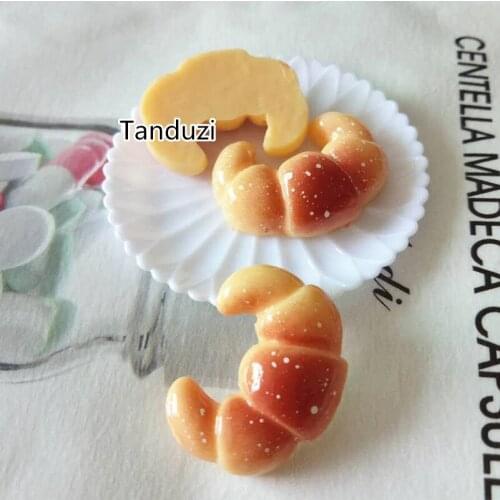 Tanduzi Wholesale 100PCS Doll Food Miniature Croissant Bread Resin Food Bakery Supply Deco