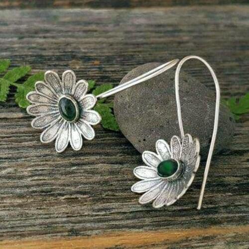 Dainty Cute Daisy Flower Earrings Women Girls Korean Color Chrysanthemum Dangle Earrings Summer Beach Accessories