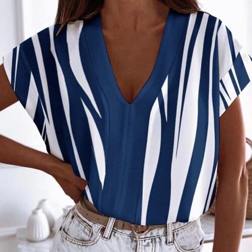 Women Summer Loose Stripe Short Sleeve T-shirt V-neck Large Size Tops Casual Lady Tshirt Female Tops Streetwear 2021