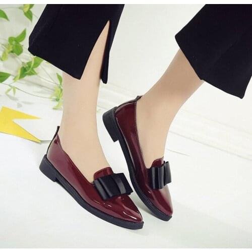 Flats Women Shoes Bow Tie Loafers Patent Leather Womens Low Heels Slip on Footwear Female Pointed Toe Thick Heel Fashion