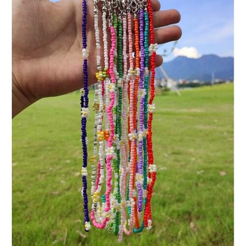 Bohemian Handmade Rainbow Beads Chain Daisy Flowers Charm Short Choker Necklace For Women Colorful Seed Bead Necklaces Jewelry