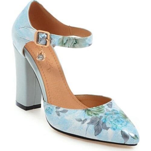 Thick with sandals in the summer of 2018 the new baotou national wind super small size 31 1811-46 high heels