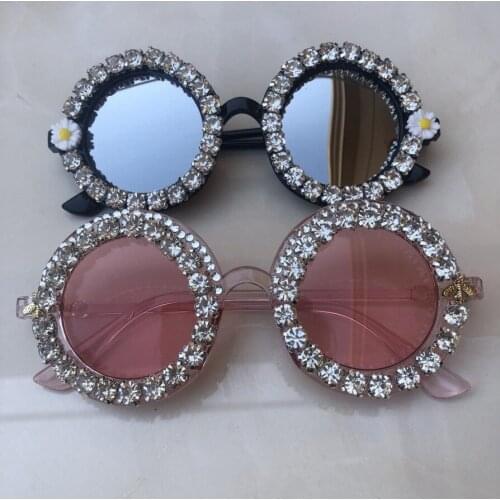 Gorgeous Women Sunglasses Crystal Diamond Handmade Round Eyewear UV400 Mirror Lens Flower Design Summer Sun Glasses
