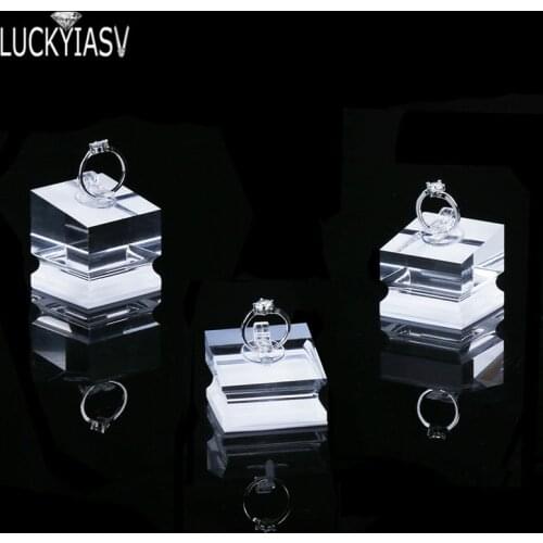 Ring Clip 3 Size Jewelry Props Display Stand Transparent Acrylic Ring Seat Plexiglass Display Props Jewelry Display Ring Holder