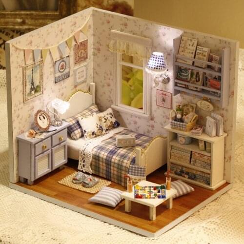 Diy Miniature Dollhouse with Wooden Furniture House Miniatures Toys for Children New Year Christmas Birthday Gift P226