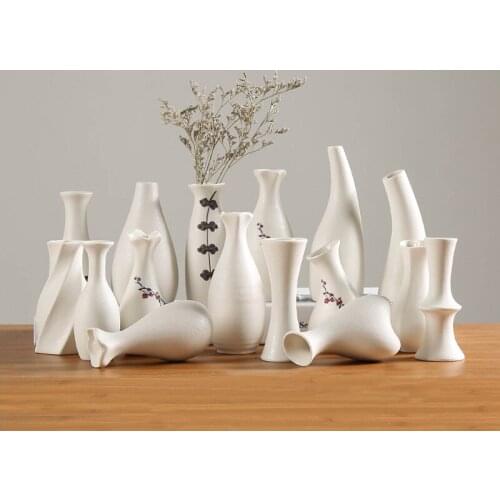 Modern White Ceramic Vases Chinese Style Simple Designed Pottery And Porcelain Vases For Artificial Flowers Decorative Figurines