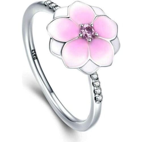 The Flower Lady of the Pan Family Ring