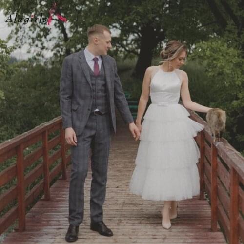 Elegant satin ball gown 2020 Scoop sleeveless pearls button back dress Simple Illusion back bow wedding dress women