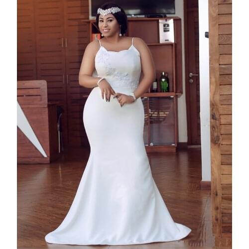 2020 Arabic Plus Size Wedding Dresses Sexy Spaghetti Straps Backless Wedding Dress Satin Bridal Gowns With Bow Appliques