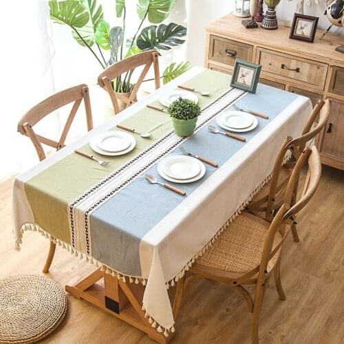MISS WHAT Lace Tablecloths On The Table