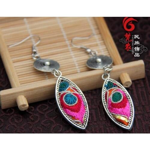 Old handmade embroidery embroidered earrings earrings old embroidery inlaid Miao Silver Earring