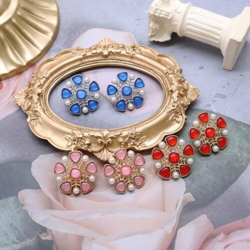 New Designs Flower Ear-Stud Acrylic Filigree Personality Brincos Vintage Elegant Creative Decoration For Mujer Exquisite