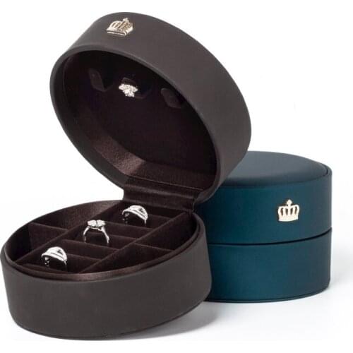 New Pu Leather Round Clamshell Jewelry Box Necklace Earrings Multifunctional Built-in Flannel Card Slot Removable Green Coffee