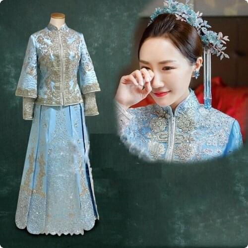 Lu YiSi Blogger Blue Delicate Embroidery Traditional Chinese Wedding Hanfu Bride Costume Xiu He Fu for Wedding Photography