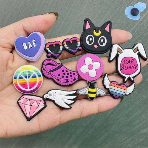 Wholesale 50pcs PVC Bunny Diamond Adult Shoes Accessories Garden Shoe Decorations Fit Kids Backpack Croc Jibz Charm