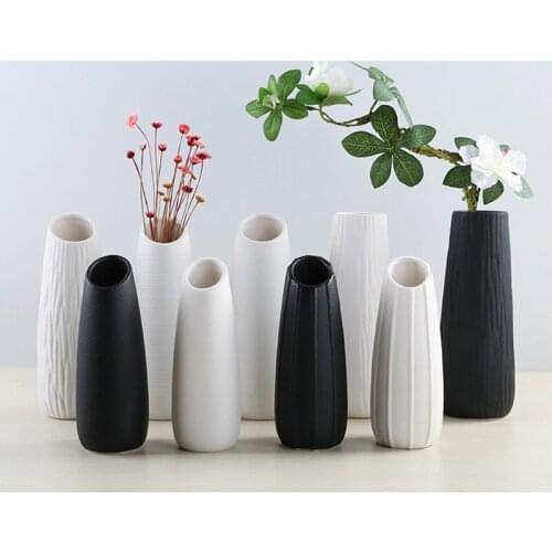 Simple modern ceramic vase white / black European style dining table vase home decoration fashion vase creative gift