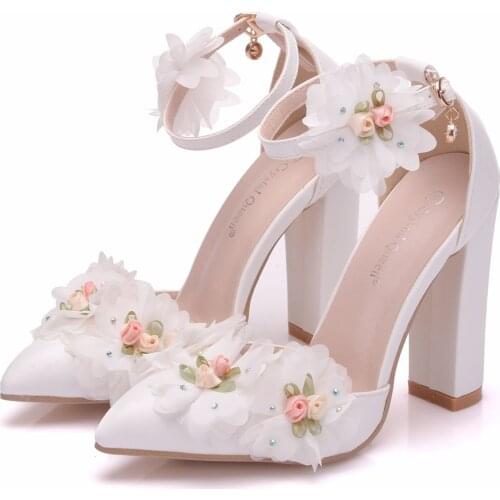 Crystal Queen Lace Flower Women Shoes Pointed Strappy Pumps Sexy High Thick Heels Shoes Woman Wedding Shoes Female Lace Up Shoes