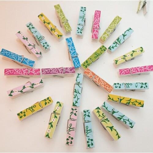 20PCS 3.5CM Mini Wooden Photo Clips Christmas Flower Shaped Clothespin for Home Birthday Wedding Decoration Clothes Pegs