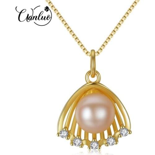 WANLUO 18K Gold Color Scallop Necklace Women 7-7.5mm Natural Shell Pearl Pendant ,925 Sterling Silver Fine Jewelry for Women