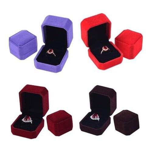 100pcs/lot Classic Velvet Ring Box 5.5x 5x4cm Ring Boxes Wedding Engagement Ring Jewelry Packaging Storage Case Gift Boxes