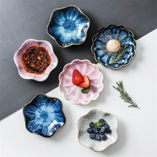 Japanese Ceramic Pigments Dish Seasoning Soy Sauce Vinegar Ketchup Plates Creative Flower Tableware Kitchen Home Decoration 1pc