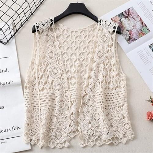 2021 Women Lace Knitted Vest Fashion Elegant Lady Hollow Out Vests Big Size Female Sleeveless Coat Jackets Short Paragraph 1440